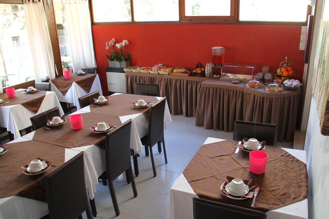 Albergo Al Pescatore Brenzone sul Garda Luaran gambar
