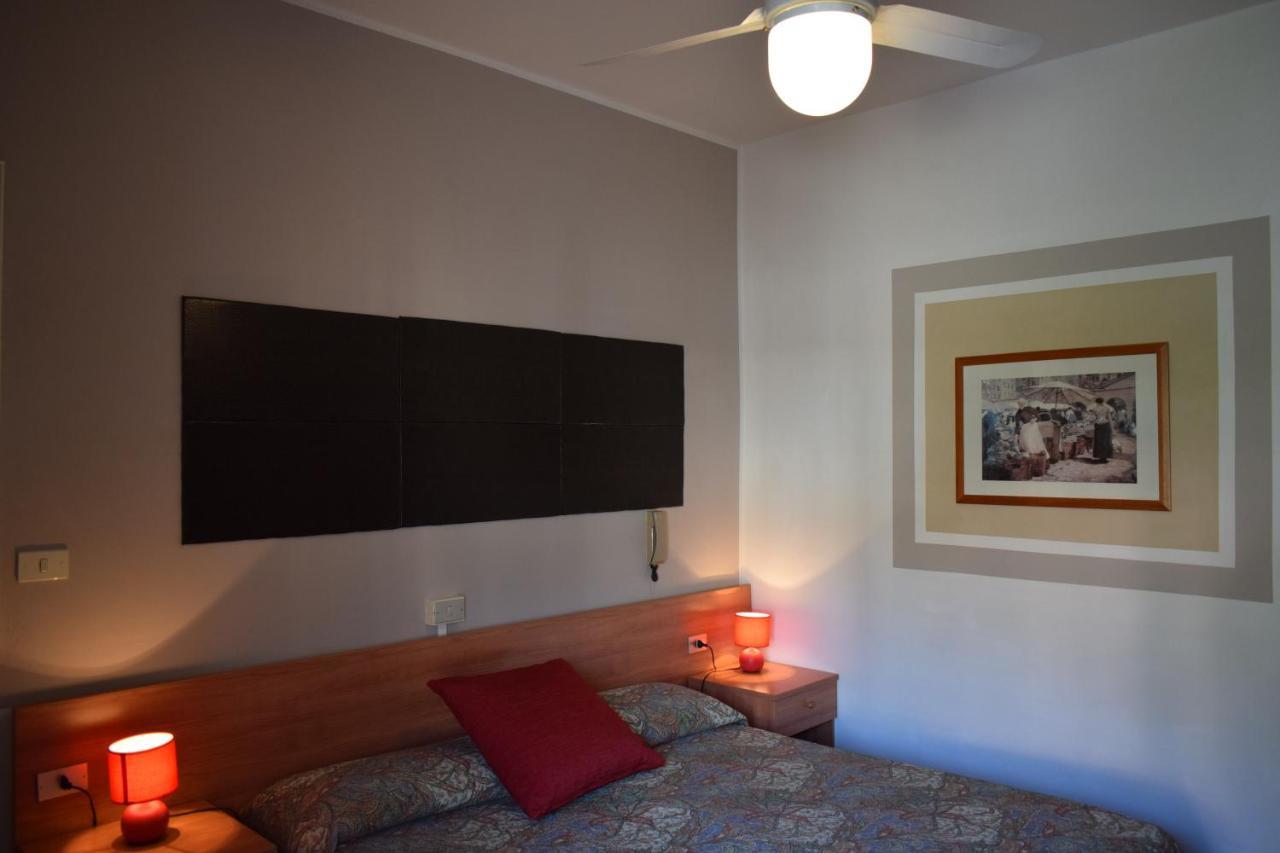Albergo Al Pescatore Brenzone sul Garda Luaran gambar