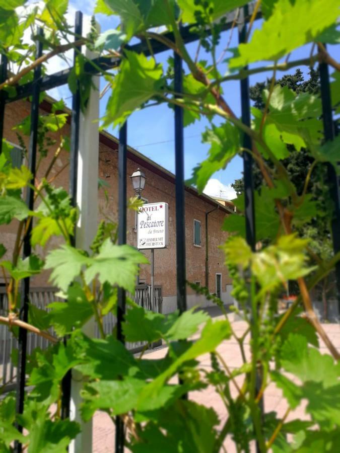 Albergo Al Pescatore Brenzone sul Garda Luaran gambar