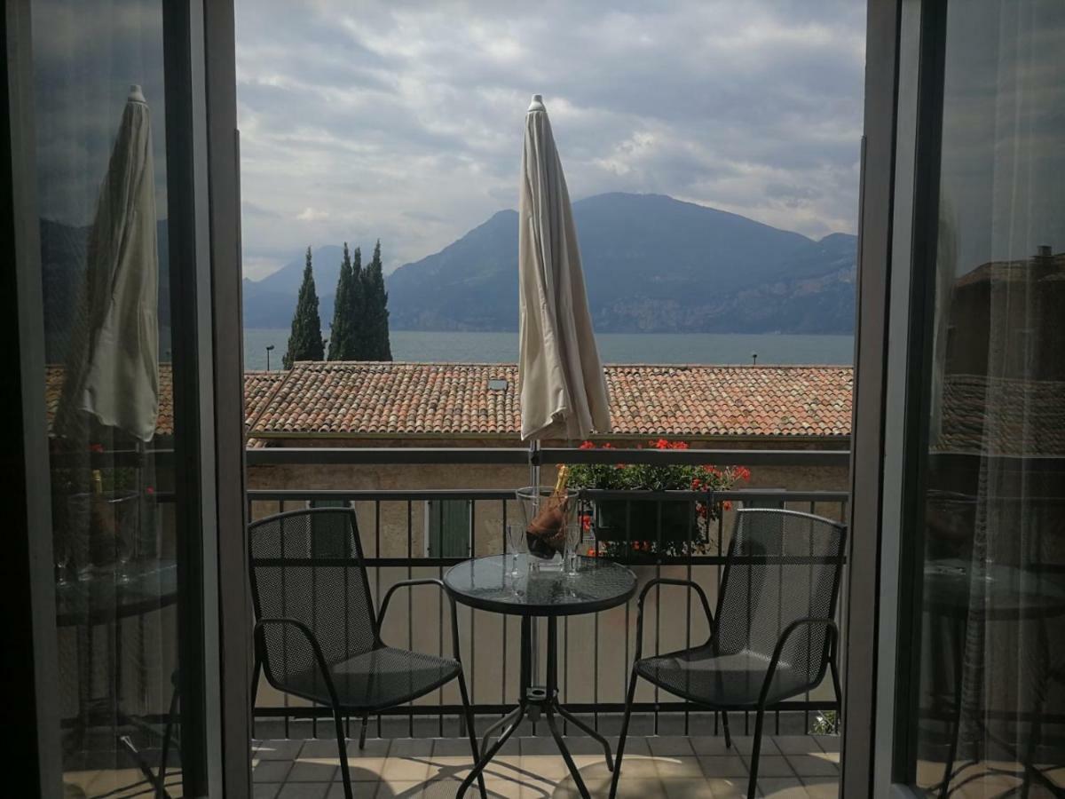 Albergo Al Pescatore Brenzone sul Garda Luaran gambar