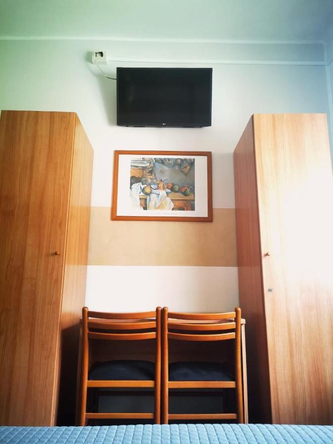 Albergo Al Pescatore Brenzone sul Garda Luaran gambar